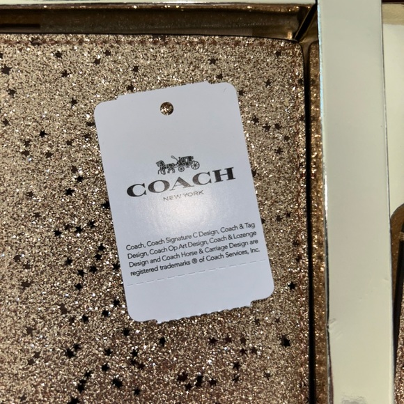 COACH STAR GLITTER TRAVEL SET Passport Holder & Luggage Tag - Picture 7 of 9